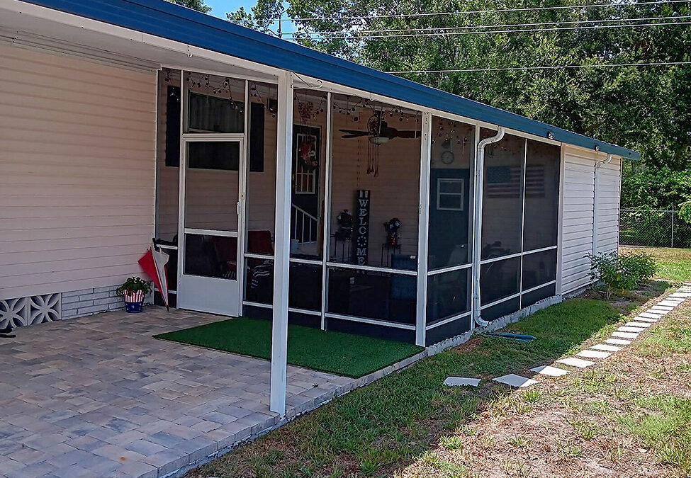 Turn Your Florida Carport Into a Screen Enclosure