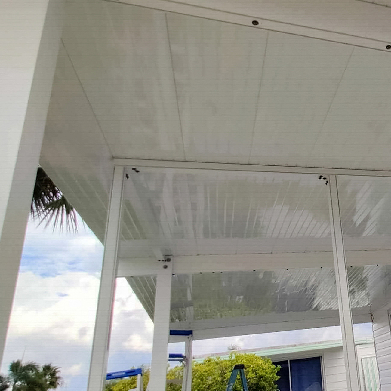 Screen enclosure on mobile home in Orlando Florida